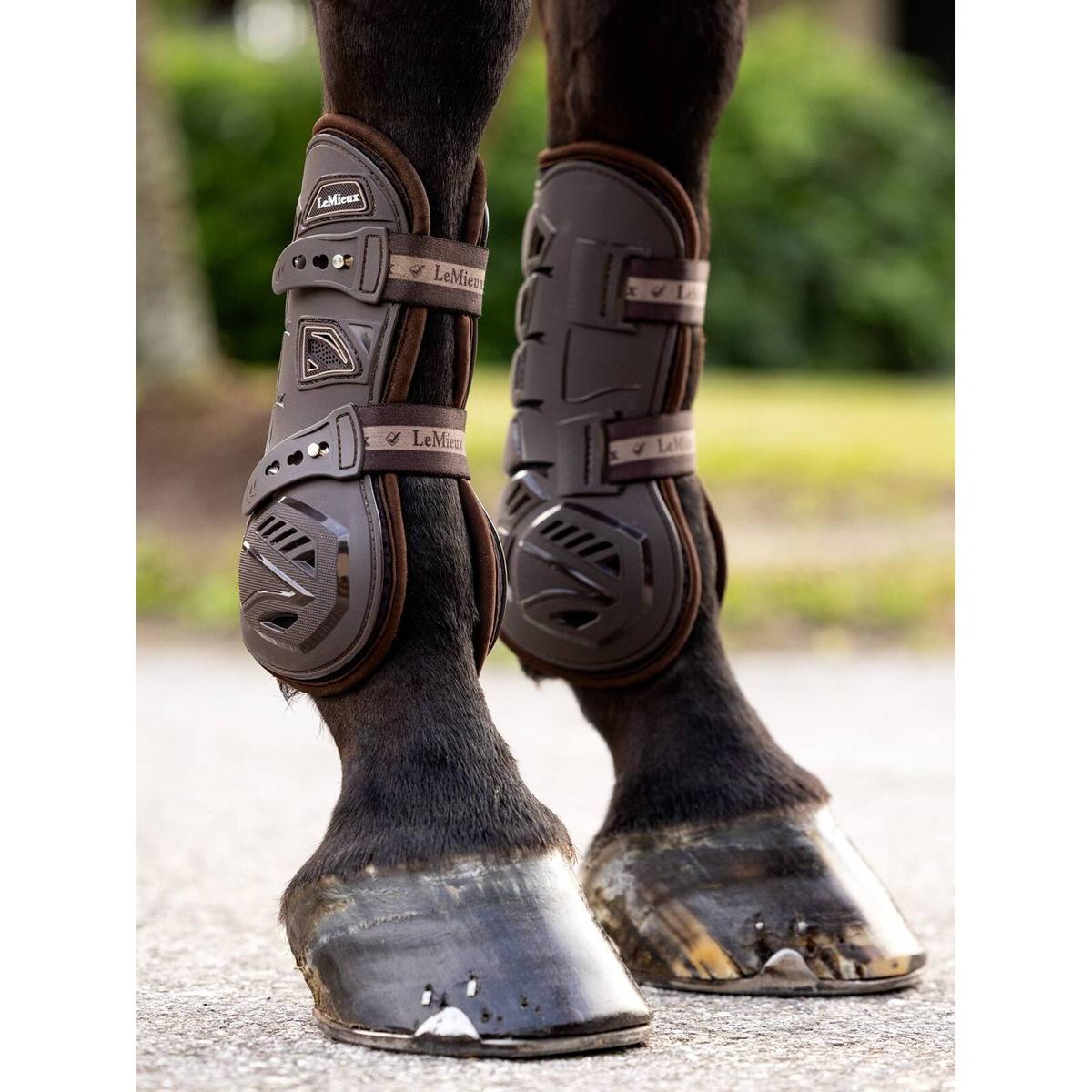 product/l/e/lemieux_it04745004_brown_5.jpg