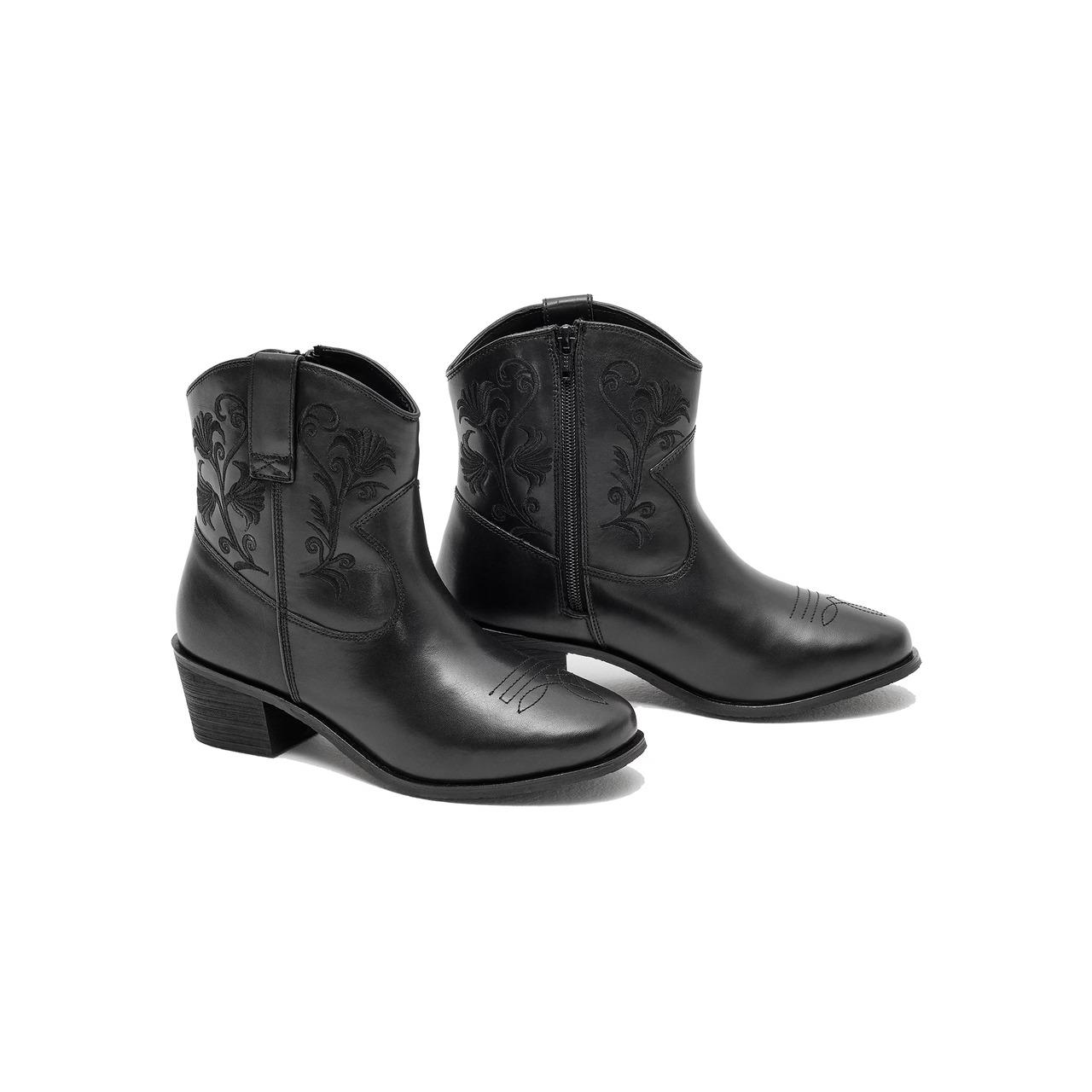 product/m/o/mountain-horse_01104-0100_black_1.jpg