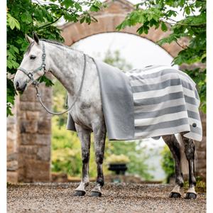 alhszn-vrkj-ho-couverture-polaire-sechante-pour-cheval-horseware-newmarket-witney-charcoal