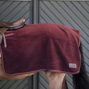52208-17-couvre-reins-pour-cheval-carre-polaire-kentucky-heavy-bordeaux
