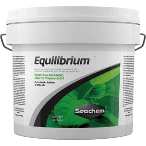 se0449-equilibrium-seachem-white-4-kg